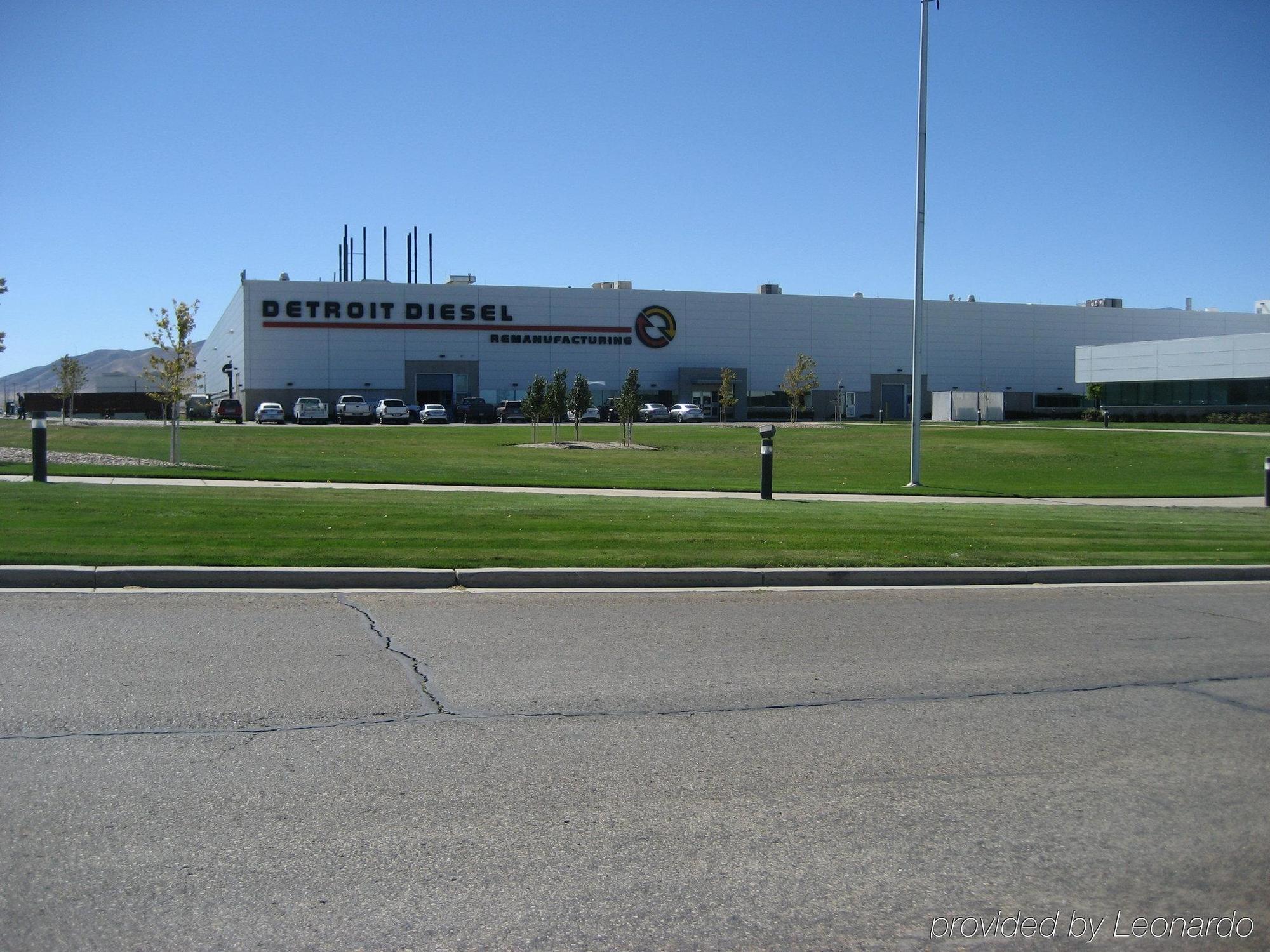 Holiday Inn Express Hotel & Suites Tooele By Ihg Exterior foto