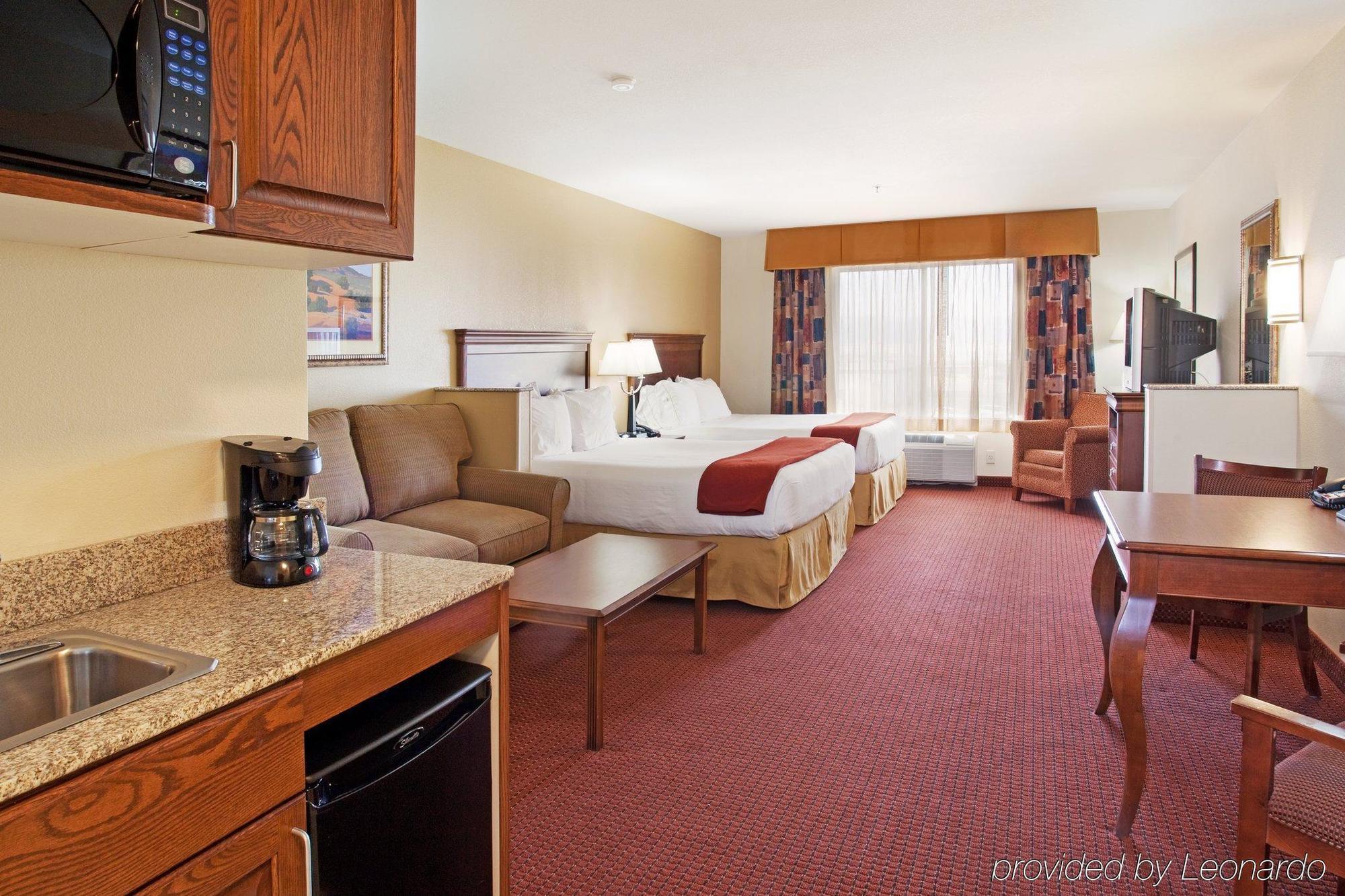 Holiday Inn Express Hotel & Suites Tooele By Ihg Habitación foto