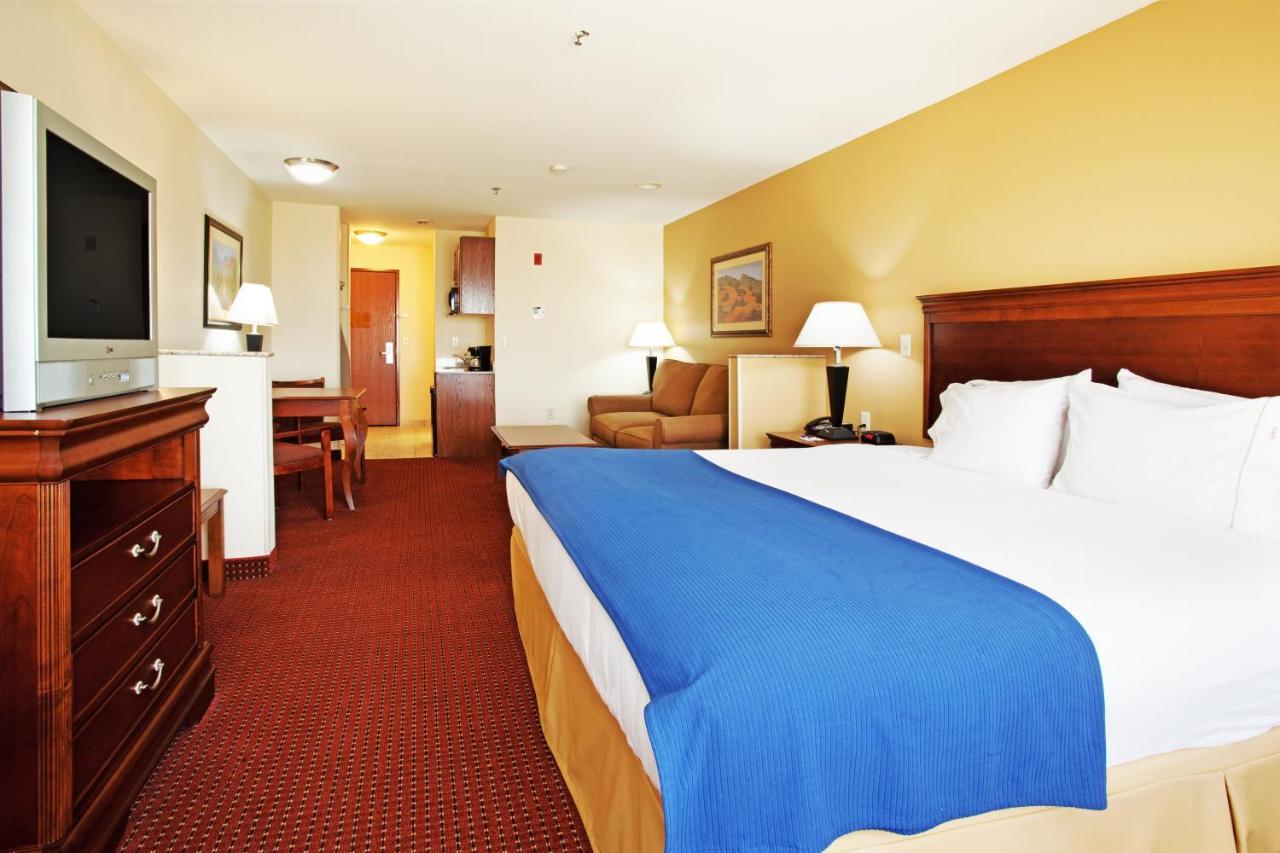 Holiday Inn Express Hotel & Suites Tooele By Ihg Exterior foto